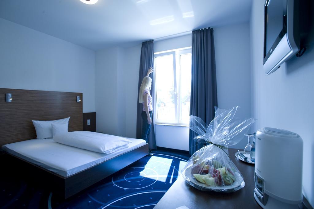 Blauzeit Designhotel By Libertas Ludwigsburg Ngoại thất bức ảnh