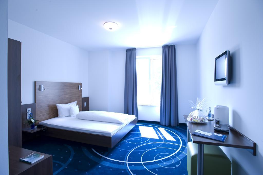 Blauzeit Designhotel By Libertas Ludwigsburg Ngoại thất bức ảnh