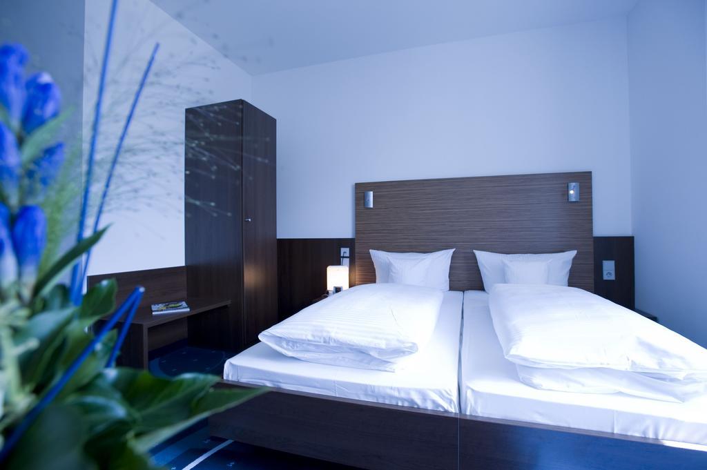 Blauzeit Designhotel By Libertas Ludwigsburg Ngoại thất bức ảnh